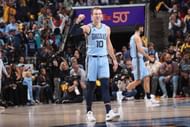 What is Luke Kennard's wingspan?